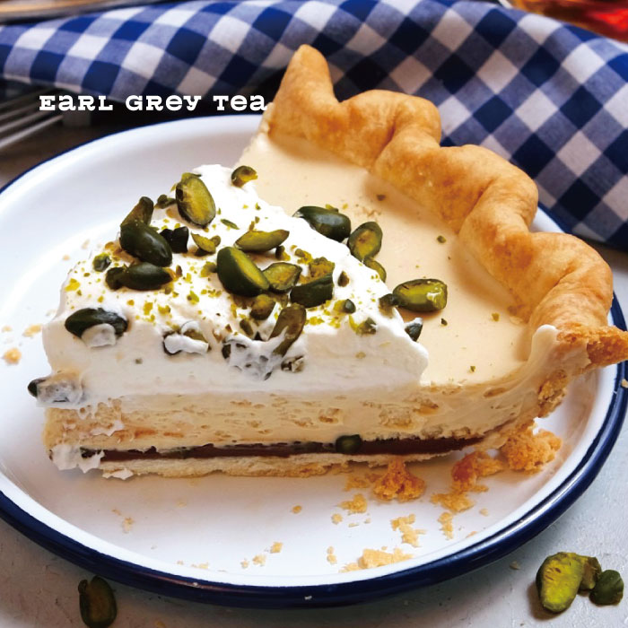Earl Grey Tea / アールグレイティーパイはアールグレイ風味のガナッシュ層とホワイトチョコレートのムース、甘さのハーモニー集うスイーツ系パイ。東京都港区でアップルパイが美味しいスイーツ店。