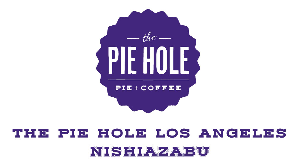 ザ・パイホール・ロサンゼルス のロゴマーク画像。当店ではMom’s Apple Crumble、マムズアップルクランブル、apple pie、Mom’s “CHERRY” Double Crust、マムズ“チェリー”クラスト、Cherry Pie、チェリーパイ、ミートパイがとても人気です。東京都港区西麻布の本格アメリカンパイ専門店です。