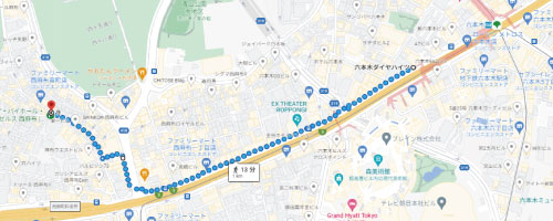 東京メトロ|日比谷線「六本木駅-出口2」からお店へのGooglマップで道のり案内。おいしいアップルパイやチェリーパイ、シェパーズパイ、マッケンチーズパイなどがとても人気のザ・パイホール・ロサンゼルス 西麻布店。日比谷線「六本木駅-出口2」から歩いて行けるアメリカンパイ専門店。西麻布のおいしいスイーツ店。